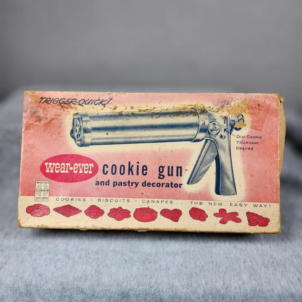 Vintage Wear-Ever Aluminum Cookie Gun Pastry Decorator Set USA Original Box